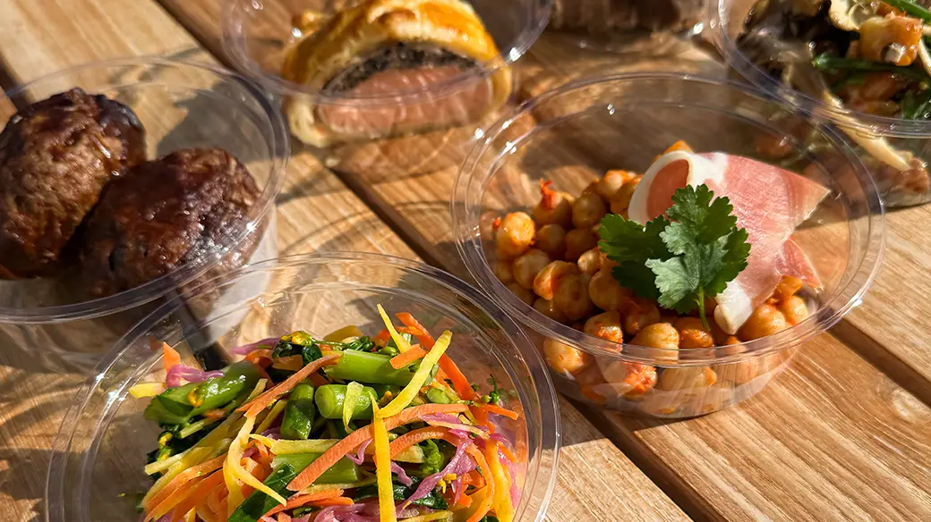 野菜惣菜のカップ売り